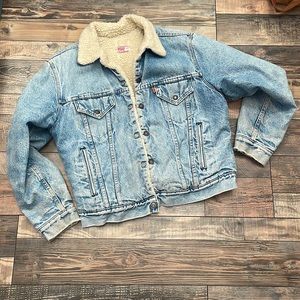 Vintage (1979)  Levi Men Jacket size 44/ men’s M